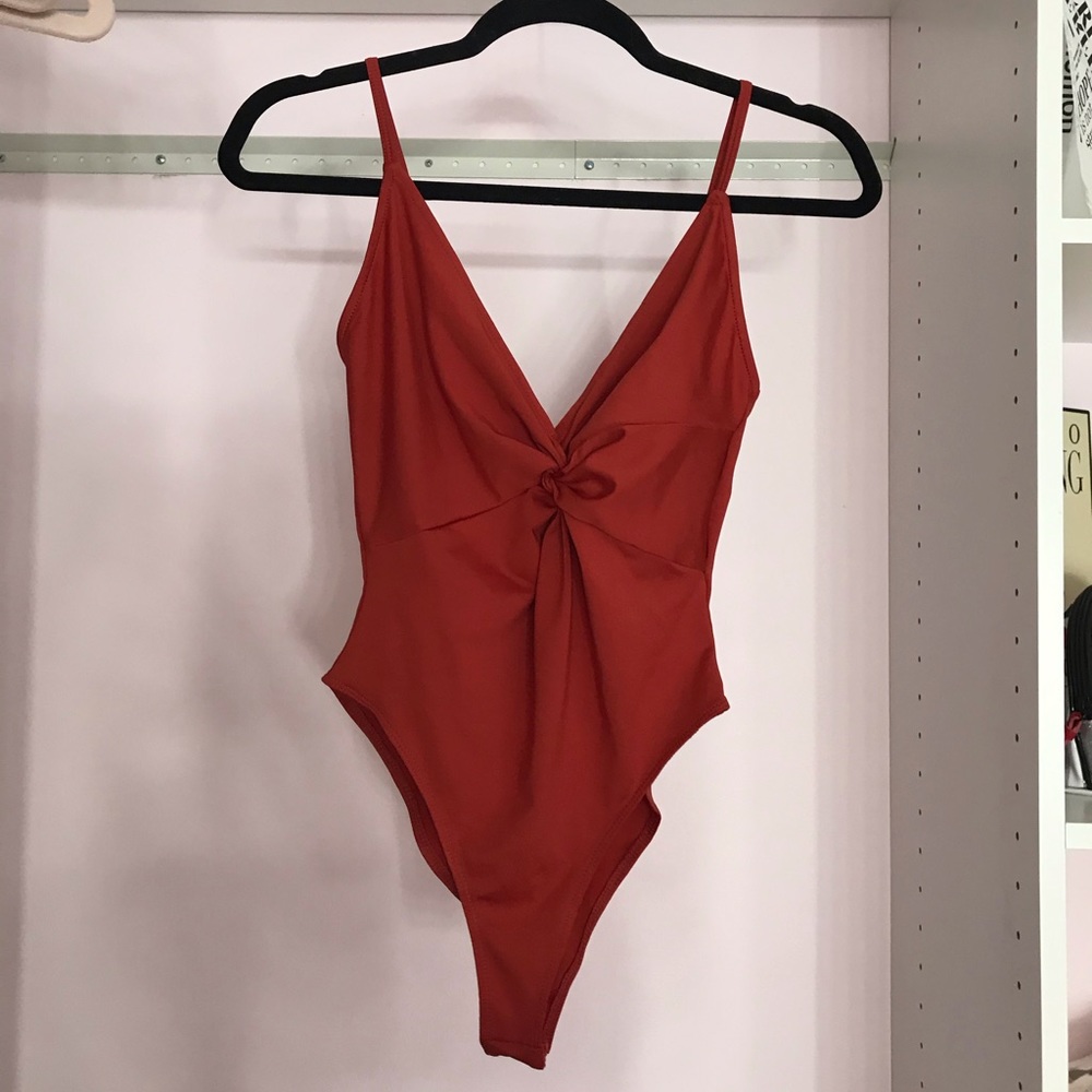 Forever 21 women’s ruched body suit